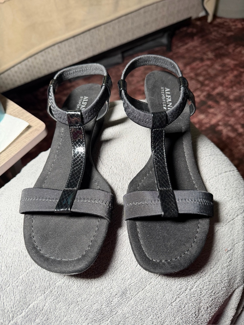 NWOT Alfani Step Flex Suede & Croc Design. Sz 9.5